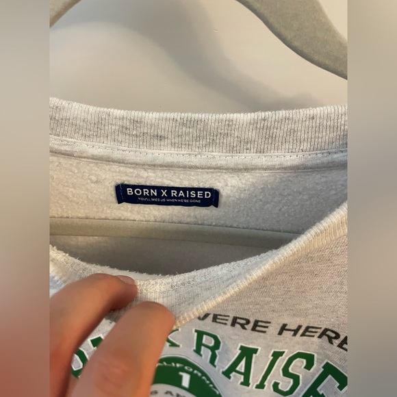 BORN X RAISED CREWNECK - Picture 2 of 3